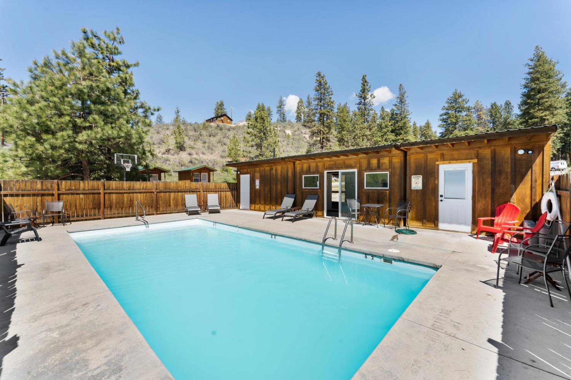 Echo Valley Resort + Cabins Manson Exteriör bild